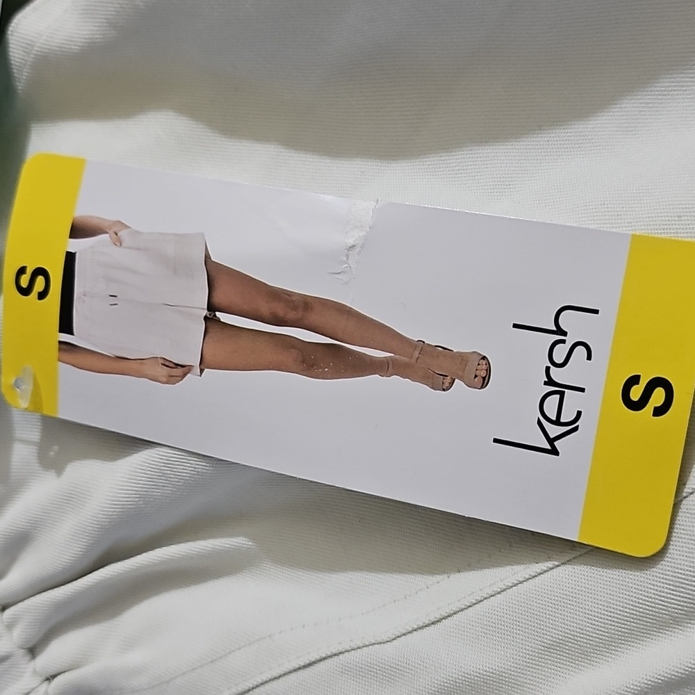 Kersh Women  White adjustable Waist Short Size S Waist 15 - Picture 5 of 6